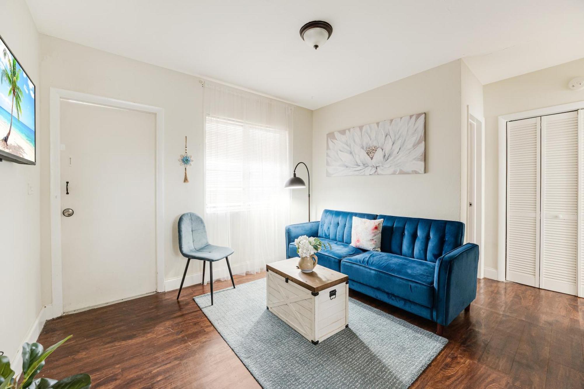 Authentic Vibe 1br Near Dt & Brickell *